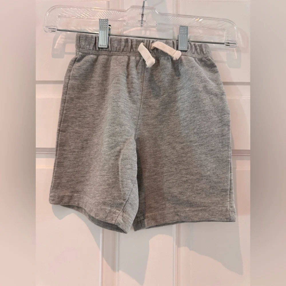 Children’s Place - Boys Terry Shorts – Size 5T – Bundle of 2 - Heather Gray